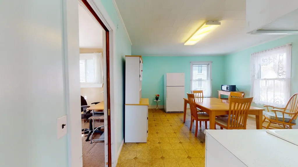 28 Mclellan Street Brunswick ME 04011