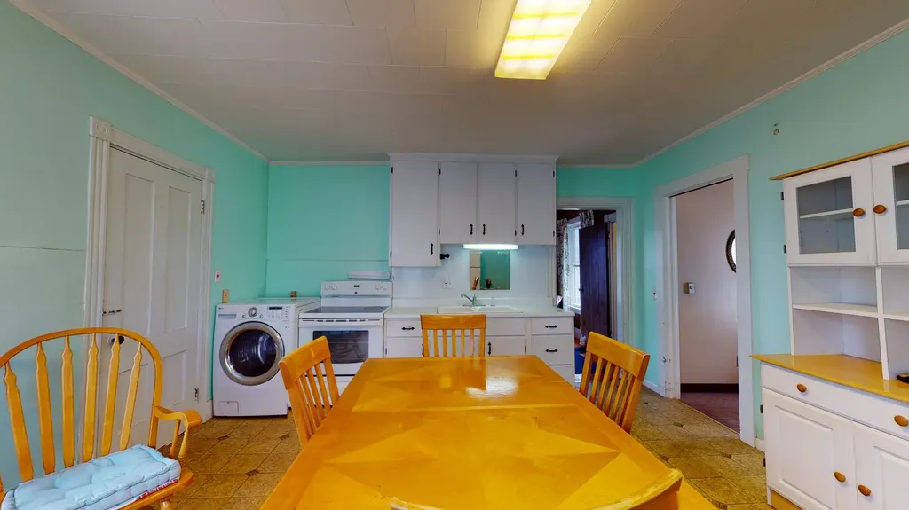 28 Mclellan Street Brunswick ME 04011