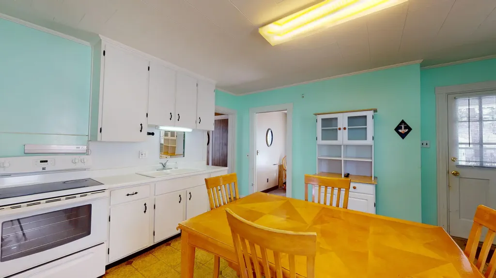 28 Mclellan Street Brunswick ME 04011