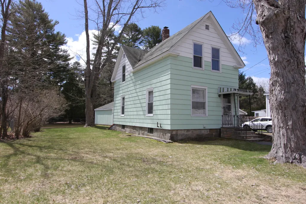 28 Mclellan Street Brunswick ME 04011