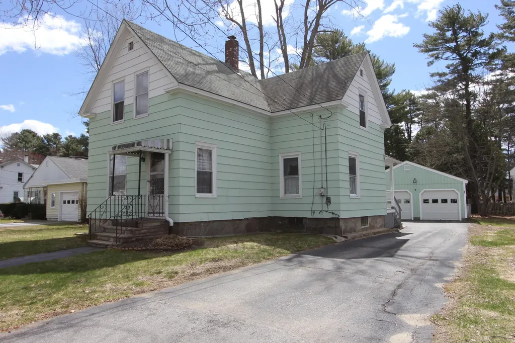 28 Mclellan Street Brunswick ME 04011
