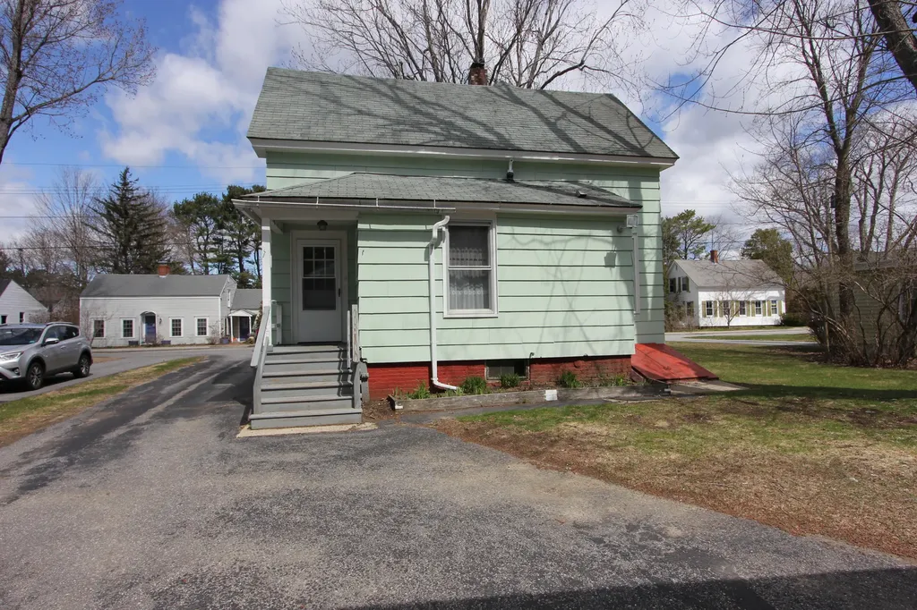 28 Mclellan Street Brunswick ME 04011