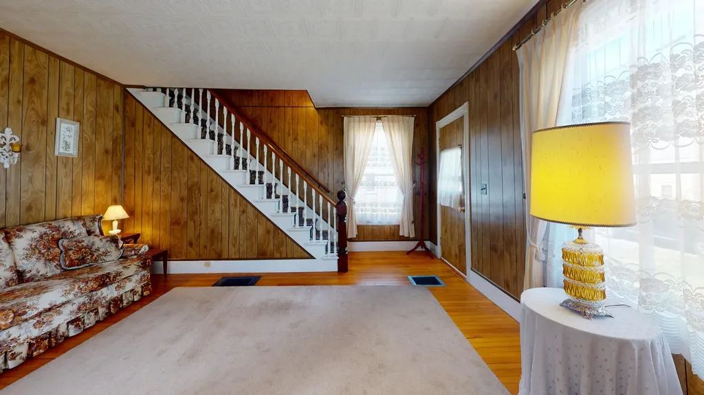 28 Mclellan Street Brunswick ME 04011