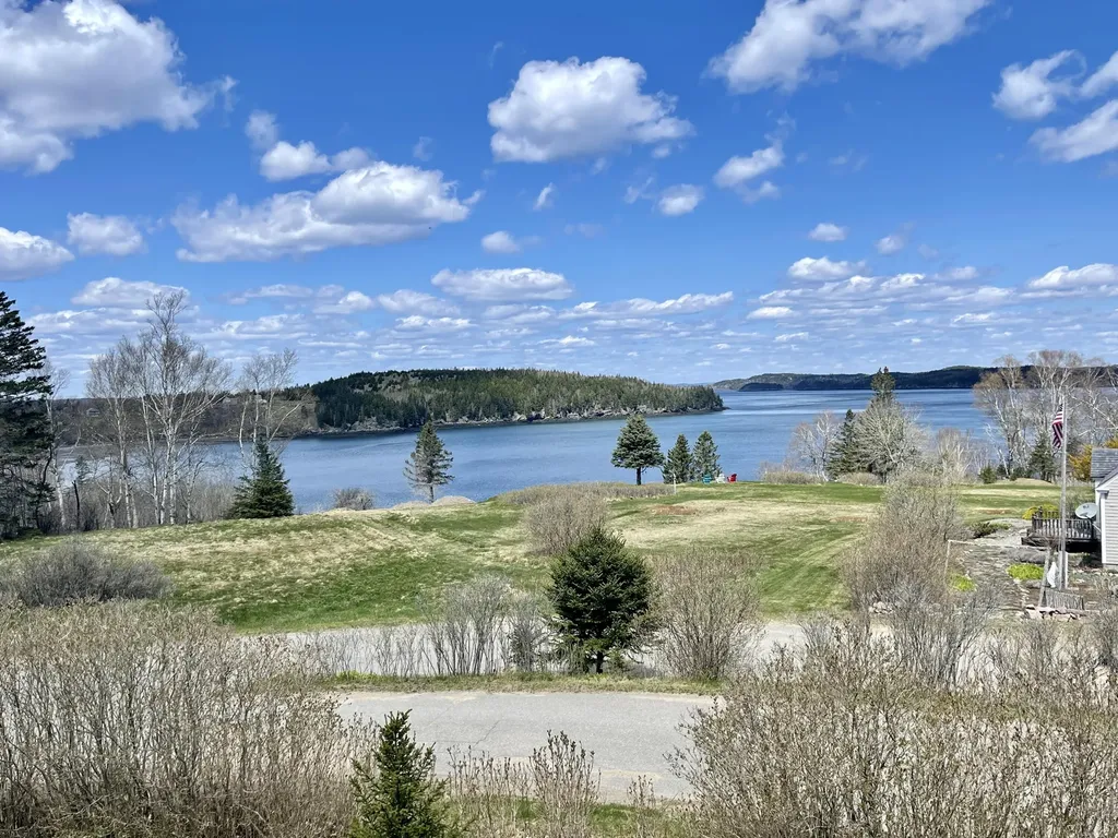 16 Redoubt Hill Eastport ME 04631