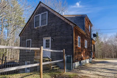 18 Rocky Knoll Hiram ME 04041