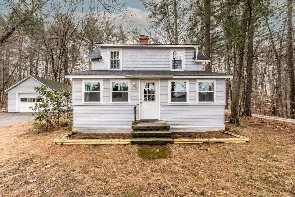 47 Anglers Road Windham ME 04062