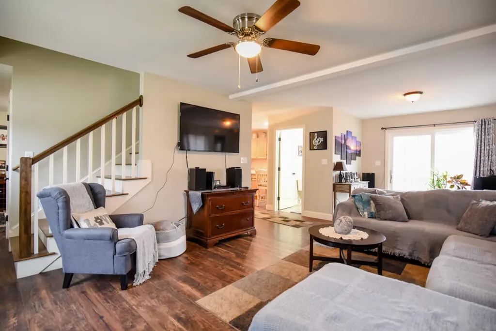 79 Pleasant Street Sanford ME 04083