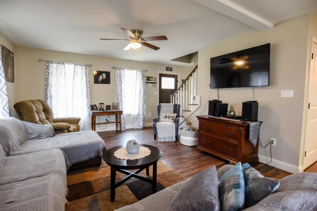 79 Pleasant Street Sanford ME 04083