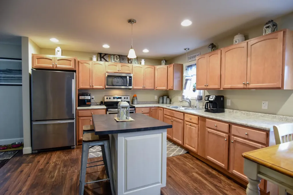 79 Pleasant Street Sanford ME 04083