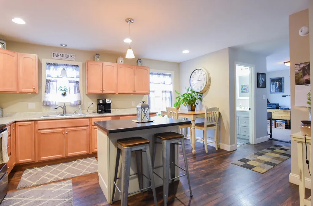 79 Pleasant Street Sanford ME 04083