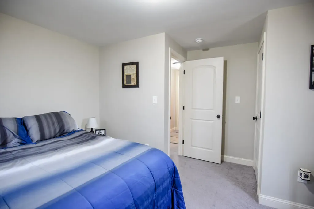 79 Pleasant Street Sanford ME 04083