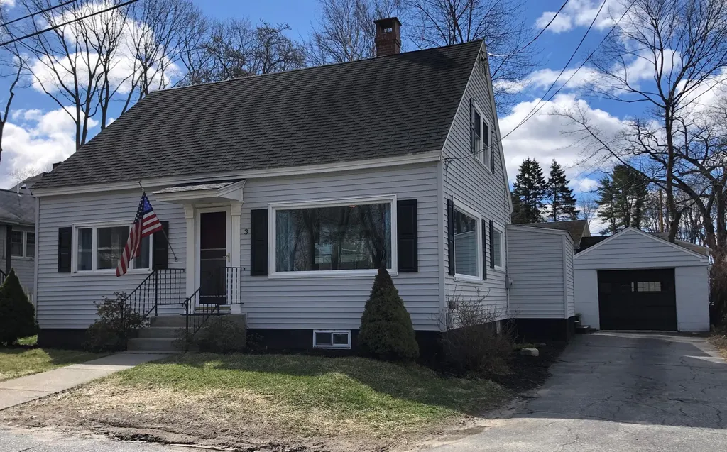 3 Sage Hill Brunswick ME 04011