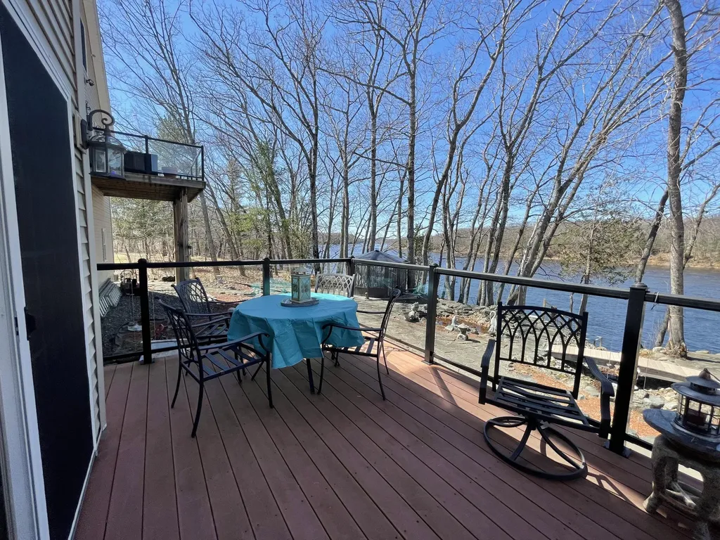 638 Riverside Drive Eddington ME 04428