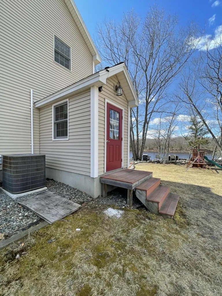 638 Riverside Drive Eddington ME 04428