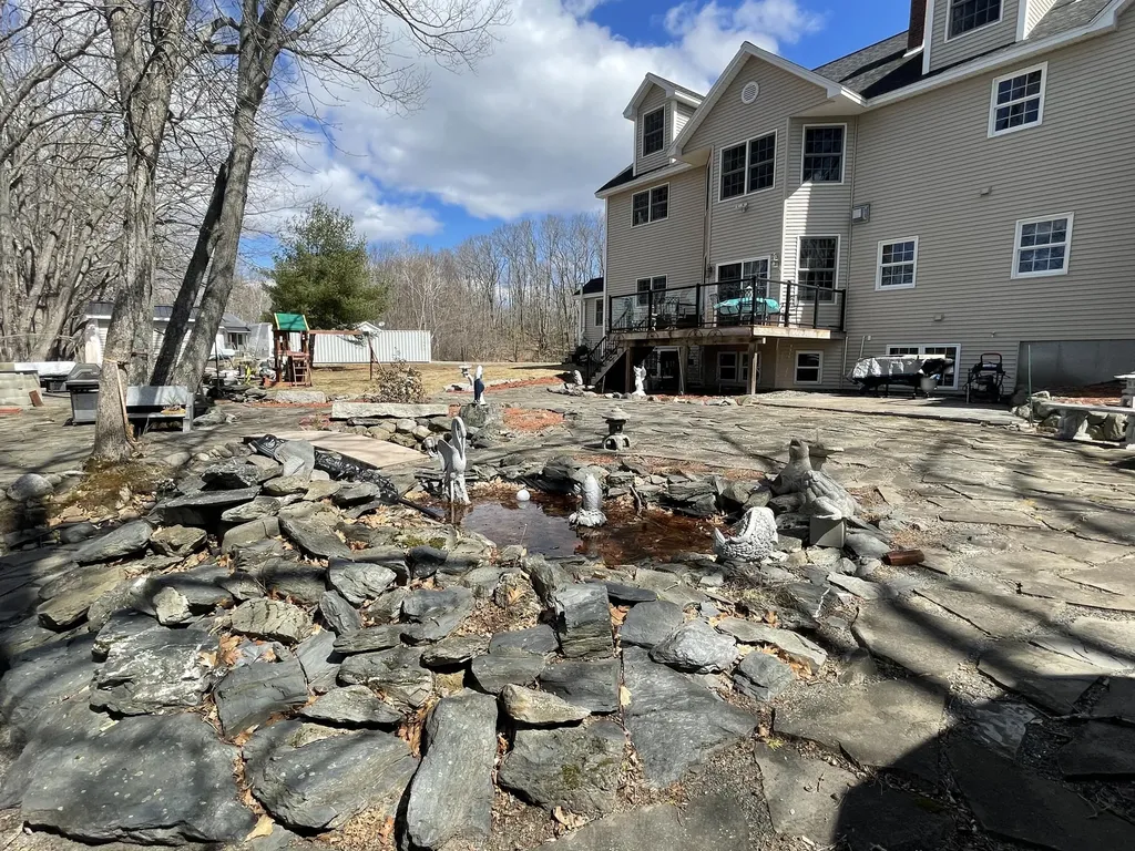 638 Riverside Drive Eddington ME 04428