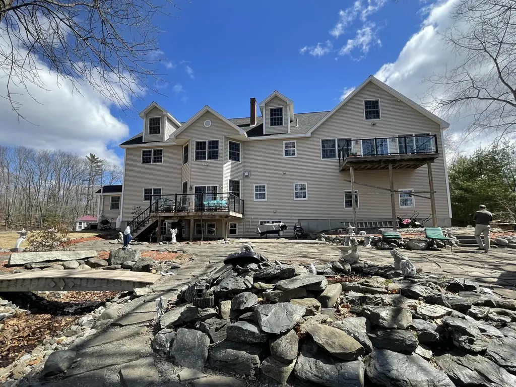 638 Riverside Drive Eddington ME 04428
