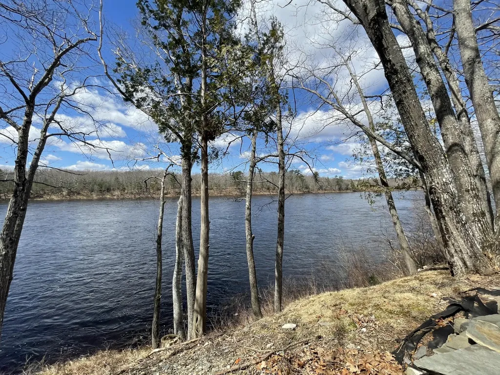 638 Riverside Drive Eddington ME 04428