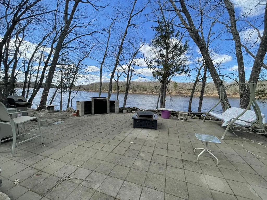 638 Riverside Drive Eddington ME 04428