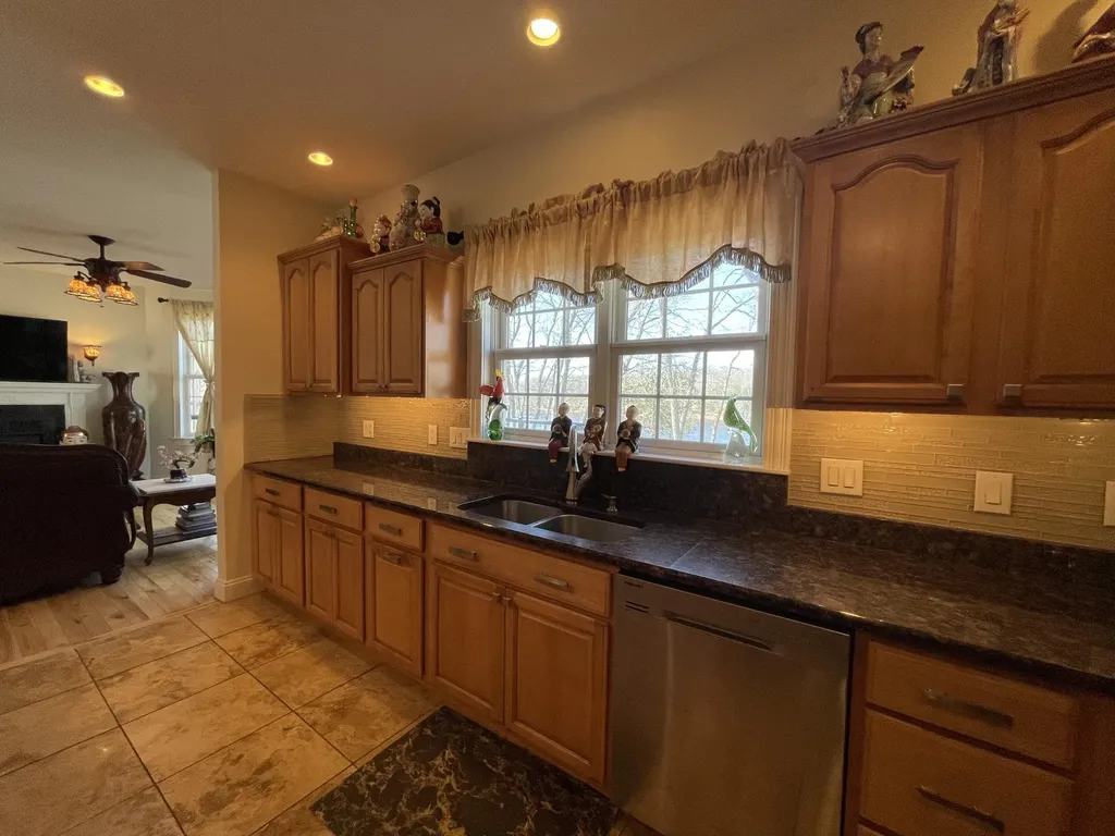 638 Riverside Drive Eddington ME 04428