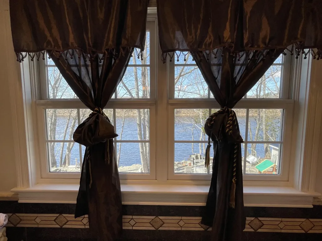 638 Riverside Drive Eddington ME 04428