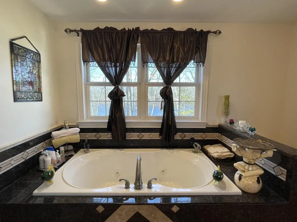 638 Riverside Drive Eddington ME 04428