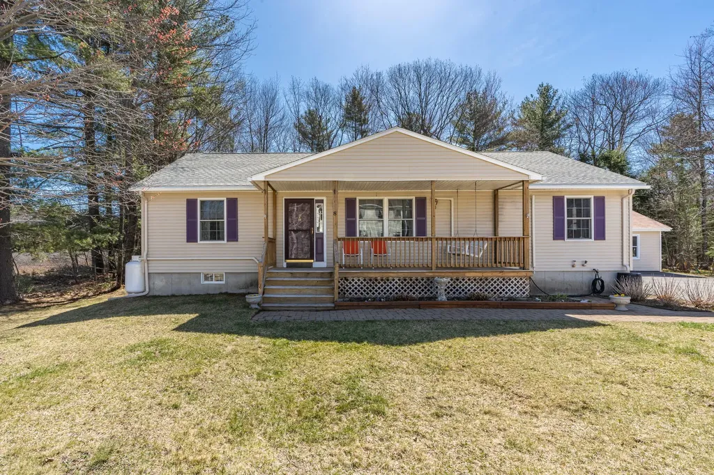 8 Hemlock Drive Topsham ME 04086