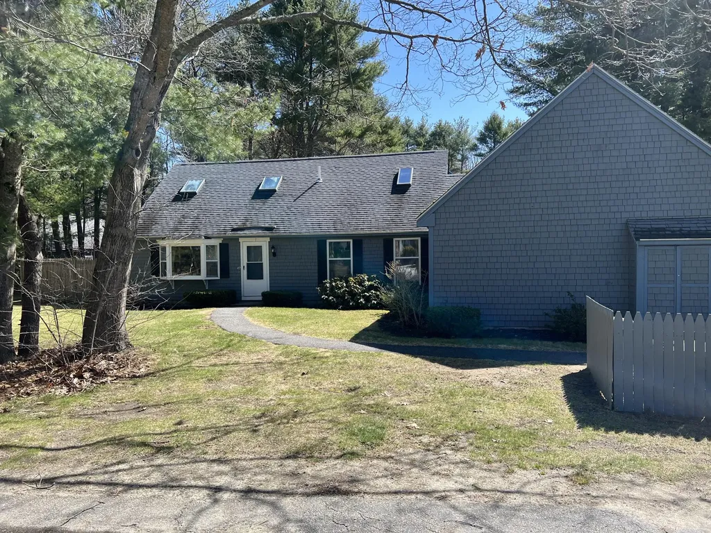 42 Ward Circle Brunswick ME 04011