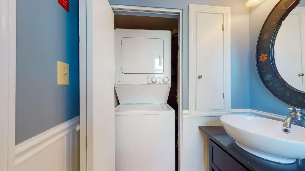 175 Beach Avenue Kennebunk ME 04043