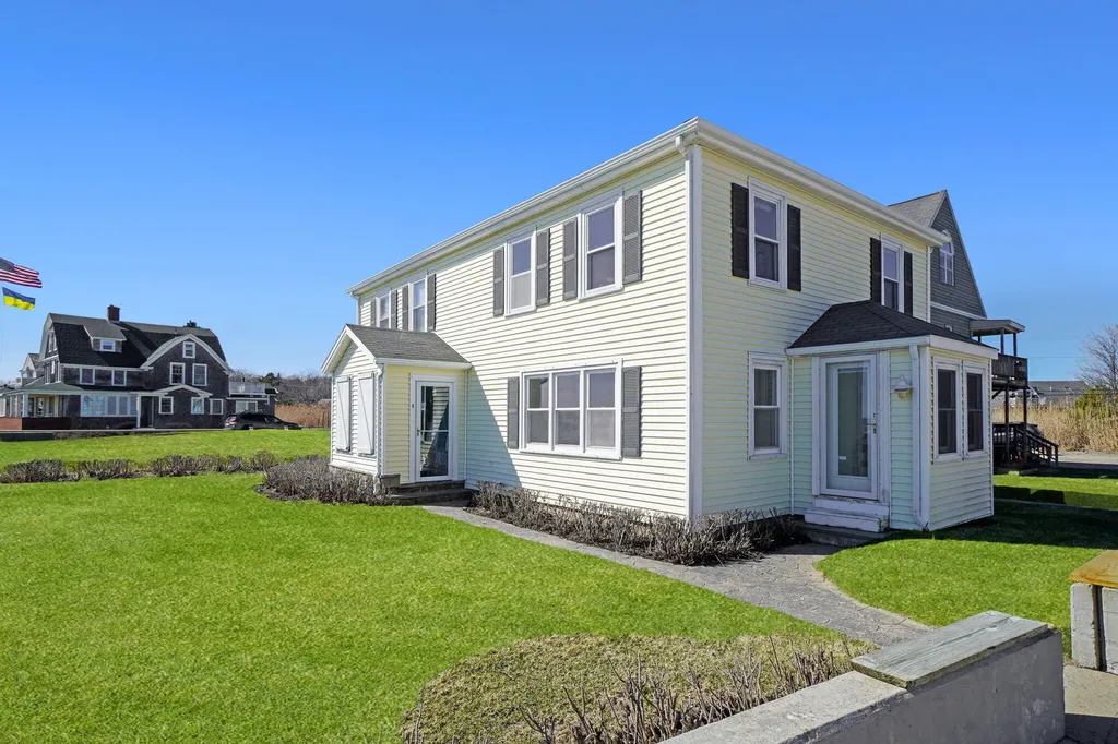 175 Beach Avenue Kennebunk ME 04043