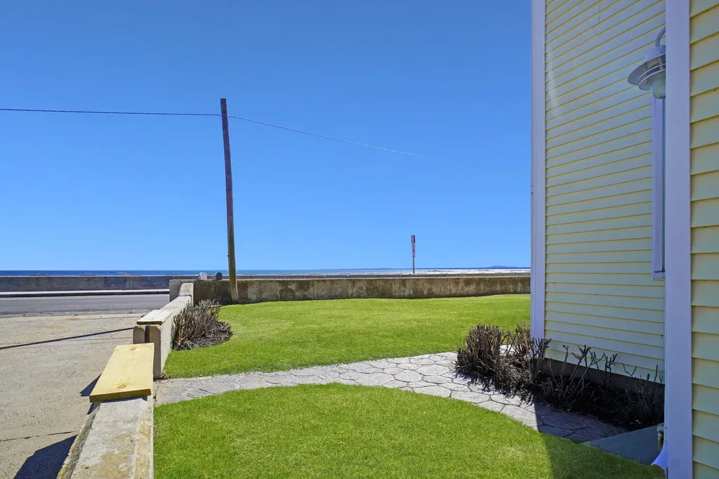 175 Beach Avenue Kennebunk ME 04043