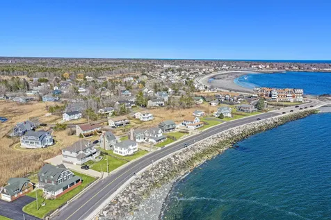 175 Beach Avenue Kennebunk ME 04043