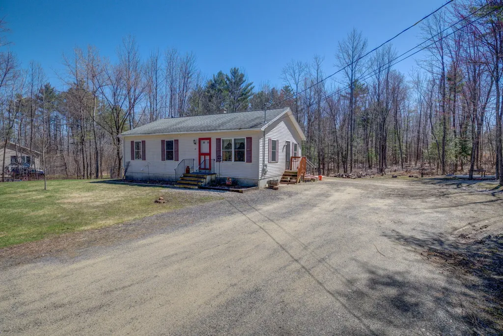 74 Morse Road Norway ME 04268