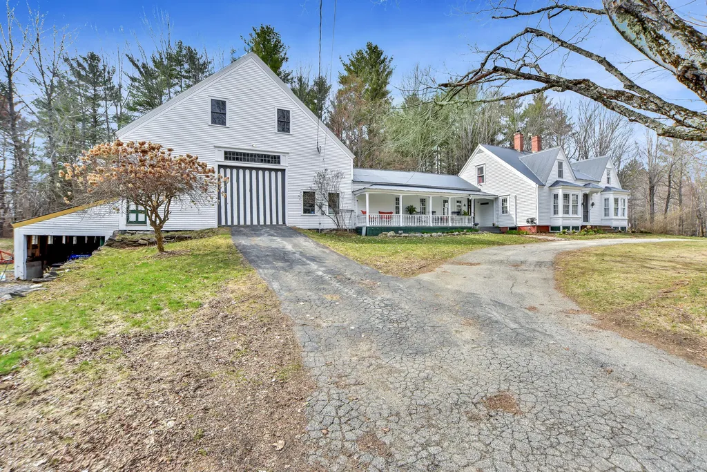 873 Route 135 Monmouth ME 04259