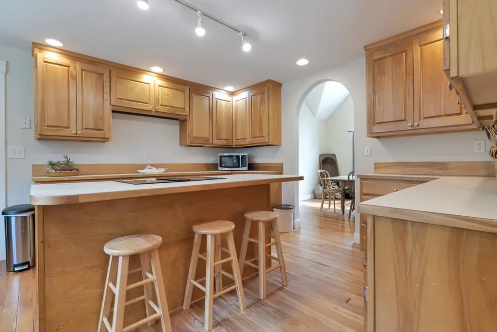 27 Hales Woods Road Brooklin ME 04616