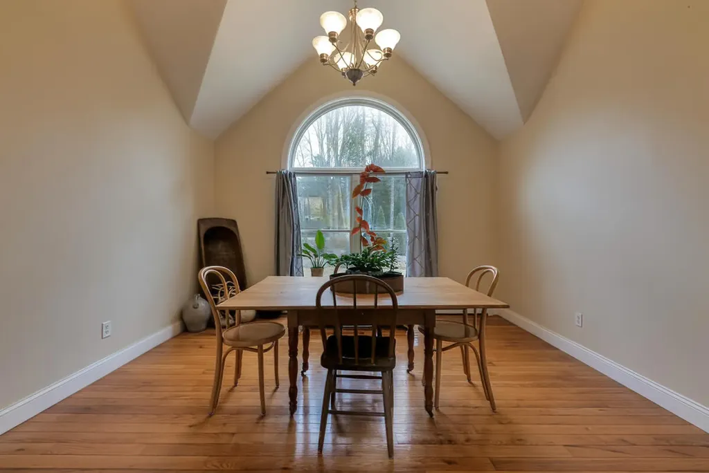 27 Hales Woods Road Brooklin ME 04616