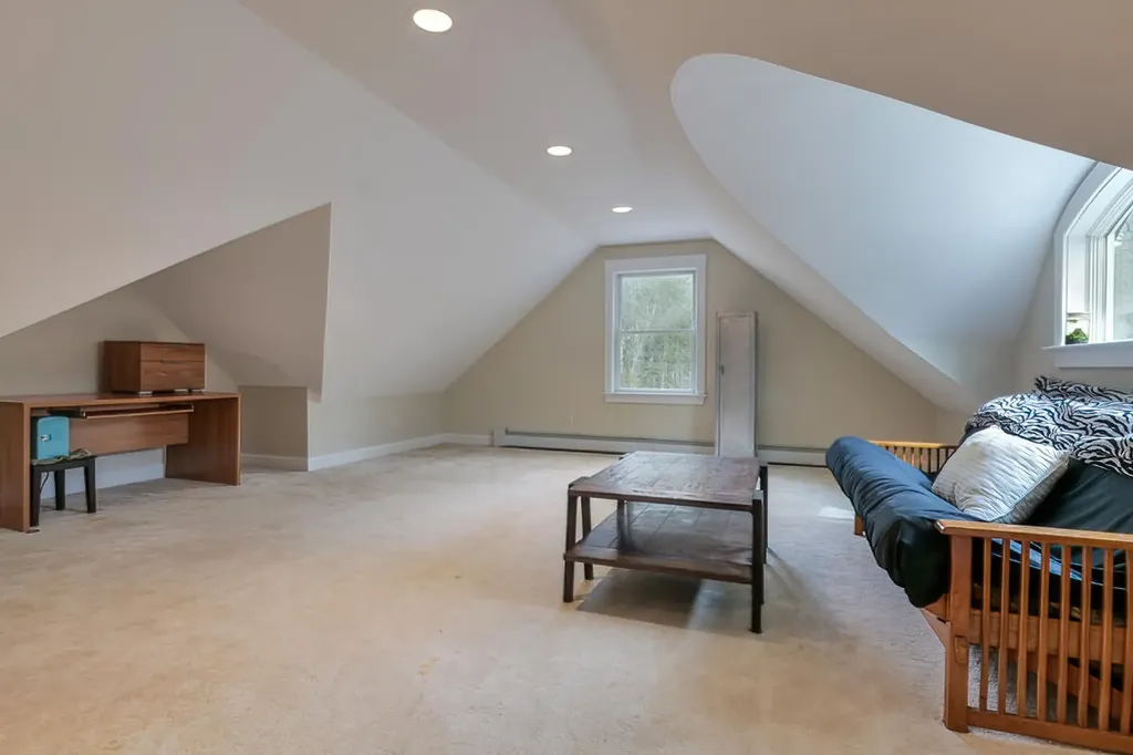 27 Hales Woods Road Brooklin ME 04616