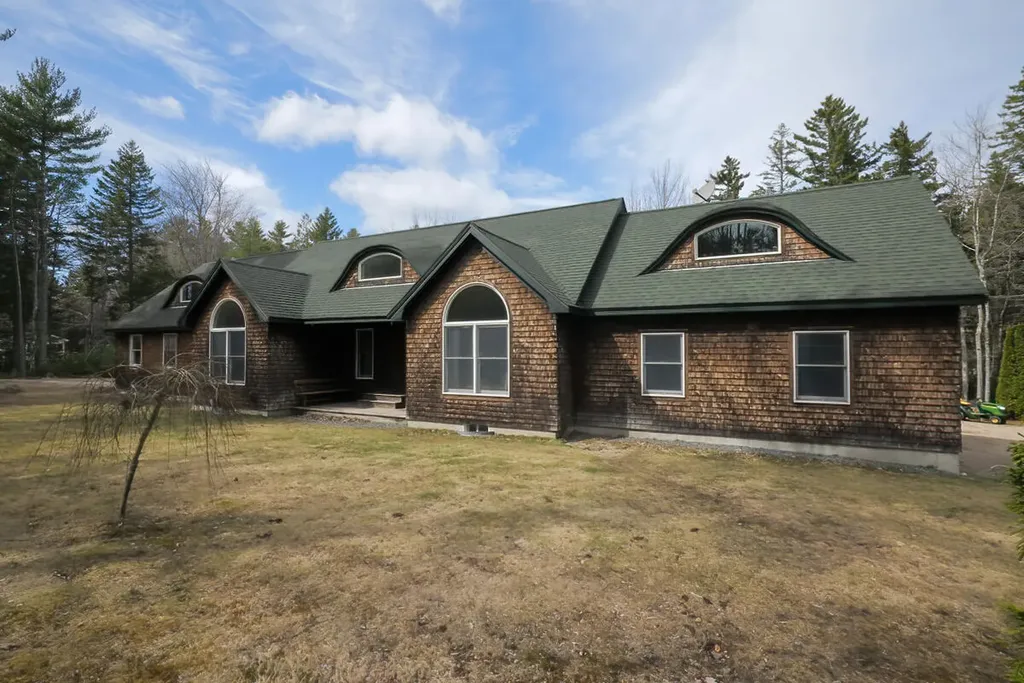 27 Hales Woods Road Brooklin ME 04616
