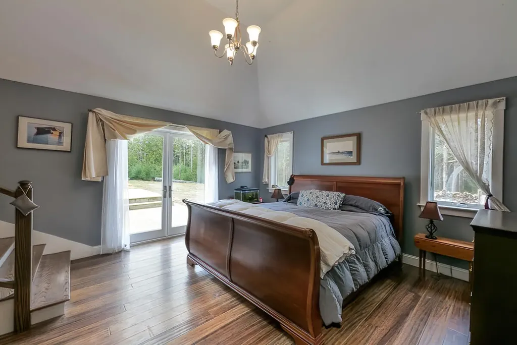 27 Hales Woods Road Brooklin ME 04616