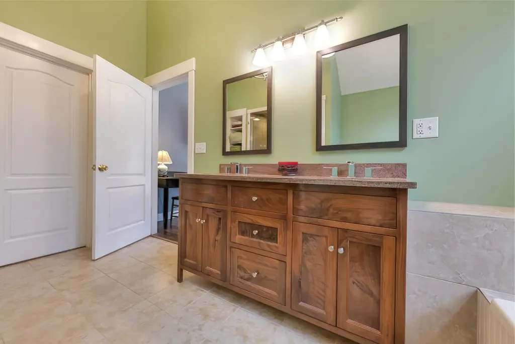 27 Hales Woods Road Brooklin ME 04616