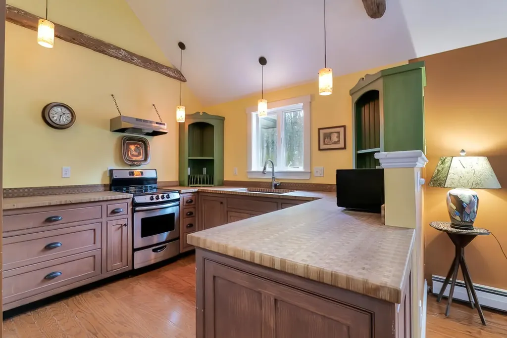 27 Hales Woods Road Brooklin ME 04616