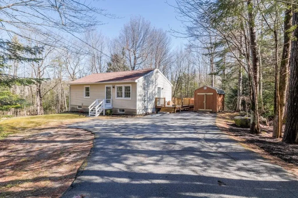 100 Totten Road Gray ME 04039