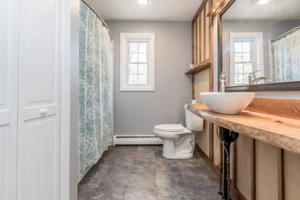 100 Totten Road Gray ME 04039