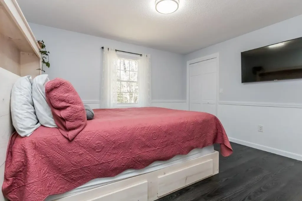 100 Totten Road Gray ME 04039