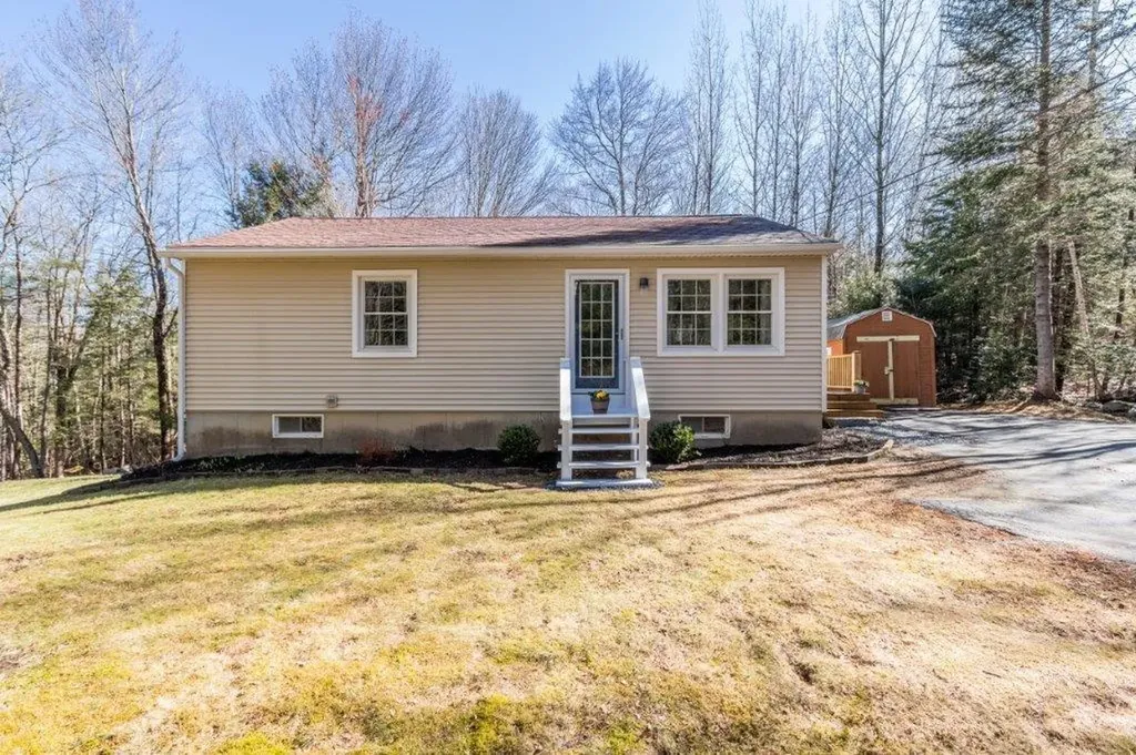 100 Totten Road Gray ME 04039