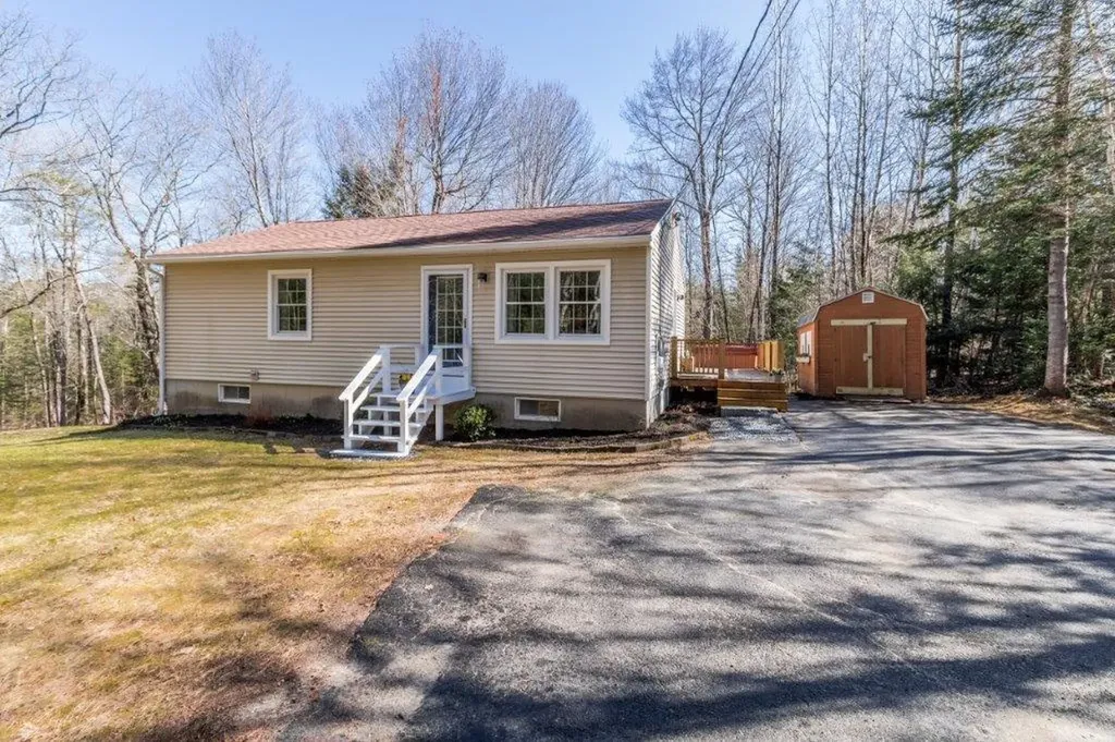 100 Totten Road Gray ME 04039