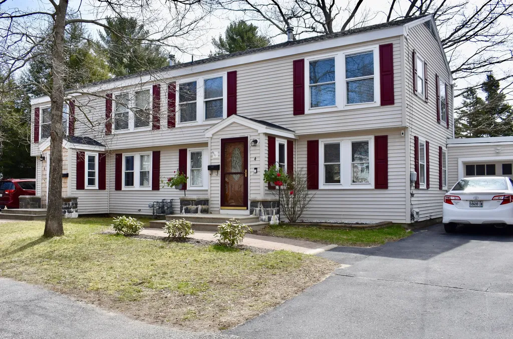 4 Emanual Drive Brunswick ME 04011
