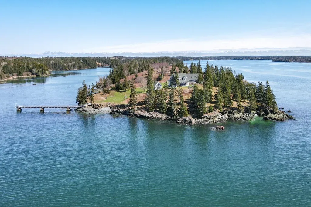 258 Amesbury Point Road North Haven ME 04853