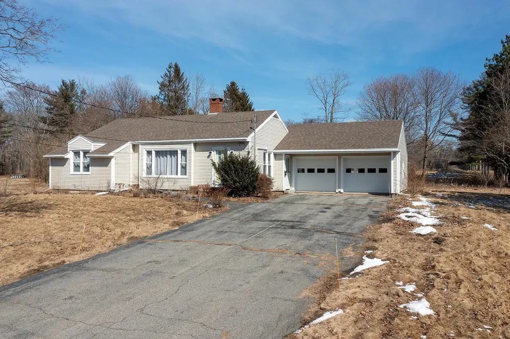 12 Samoset Road Rockland ME 04841