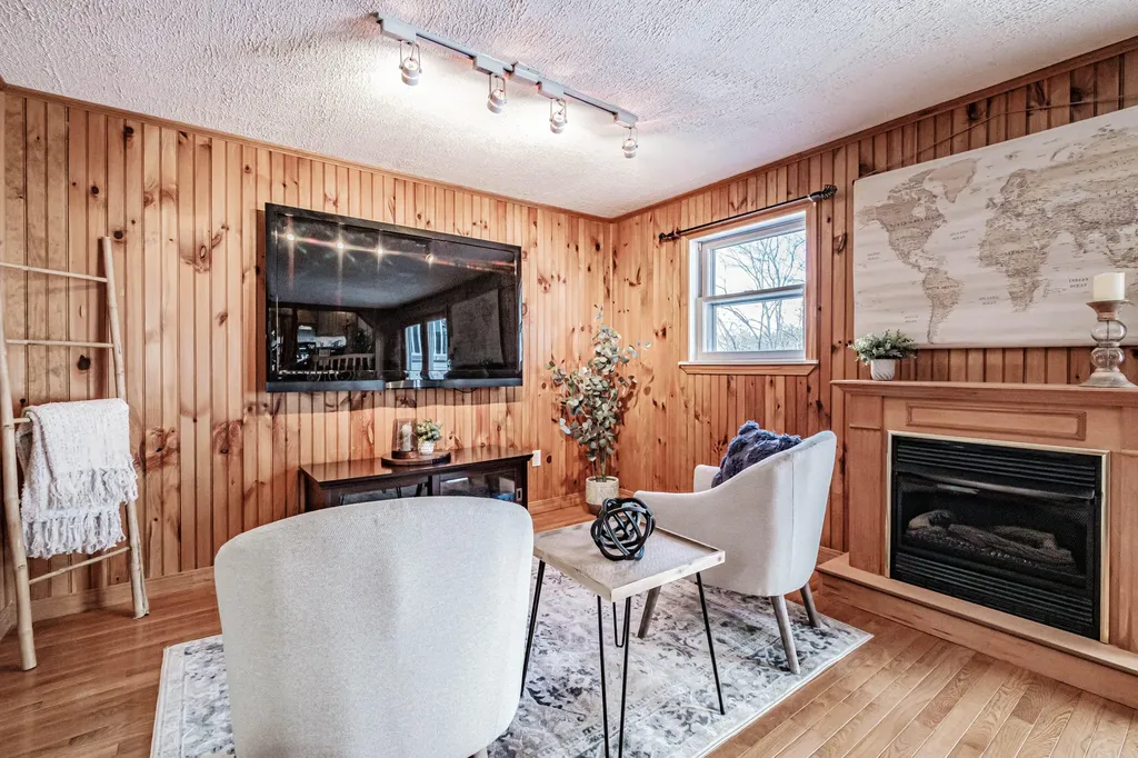 16 Alweber Road Windham ME 04062