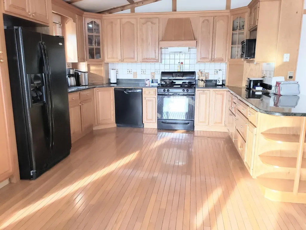 16 Alweber Road Windham ME 04062